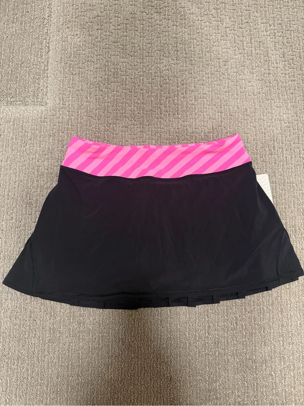 Lululemon Skort Size 6 new with tags